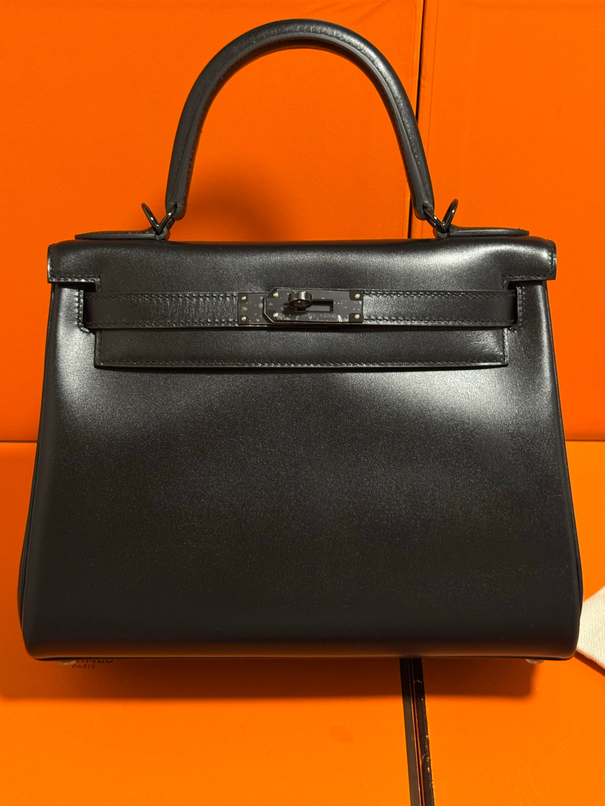 Kelly 28 Box Leather