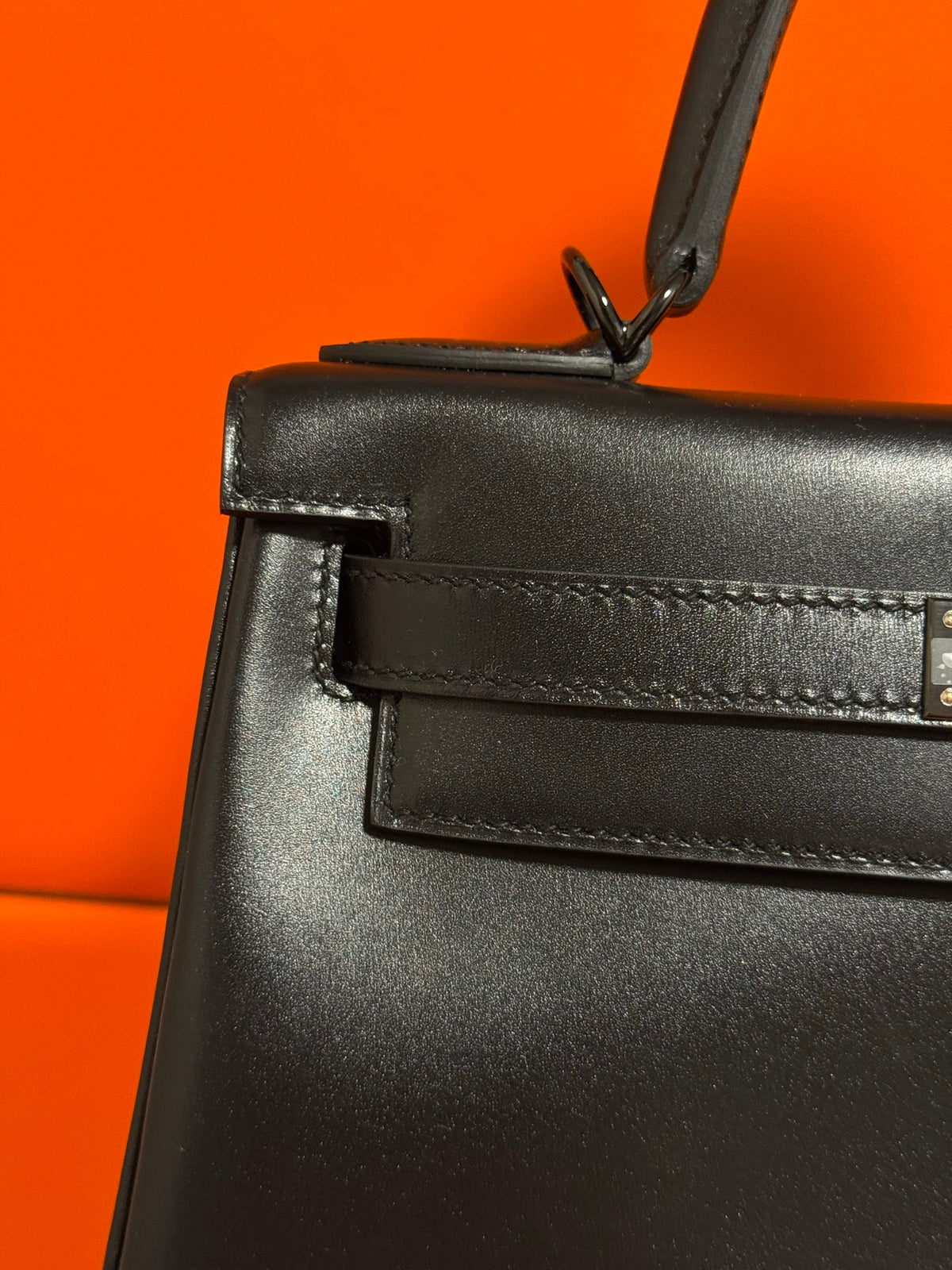 Kelly 28 Box Leather